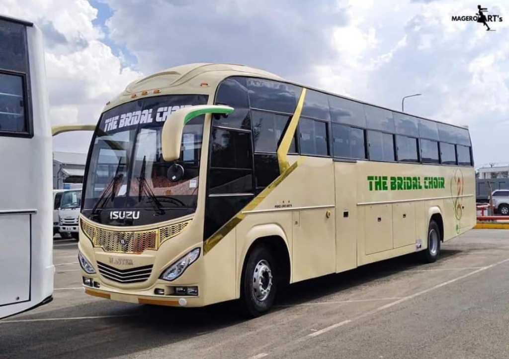 FVR 34 67 Seater Bus 4Ãââ2