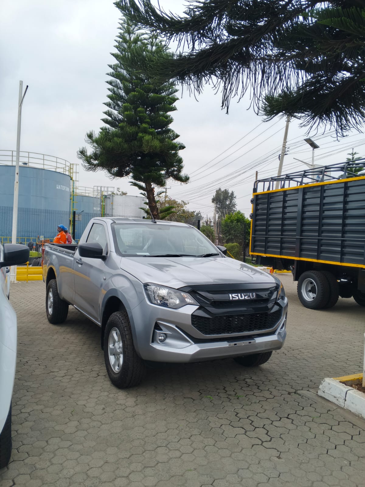 TFS 87 Single Cab 4Ãââ4